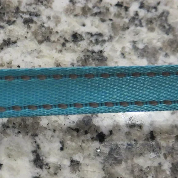 Like New Alcott Adventure Retractable Dog Leash  - Small - Picture 6 of 11